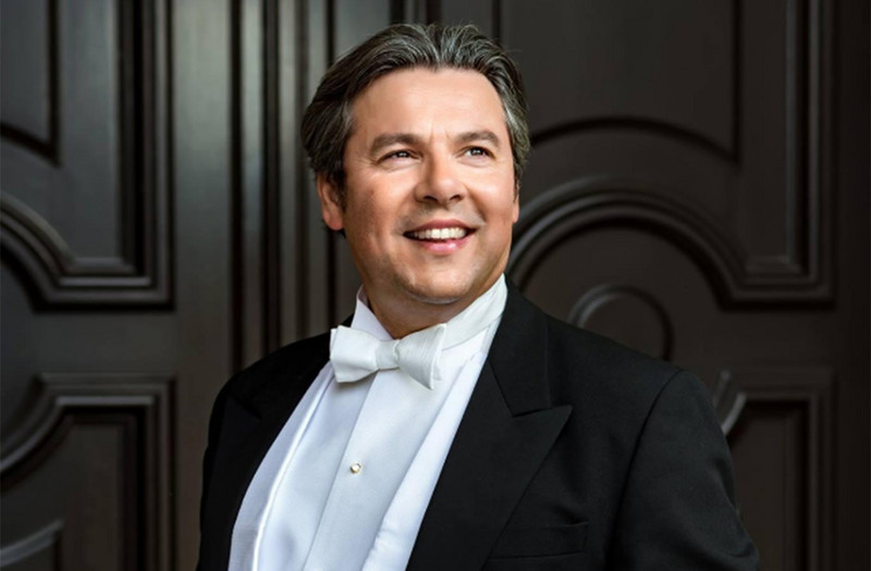 Festliches Silvesterkonzert mit Tenor Anton Saris und Pianistin Natalia Posnova