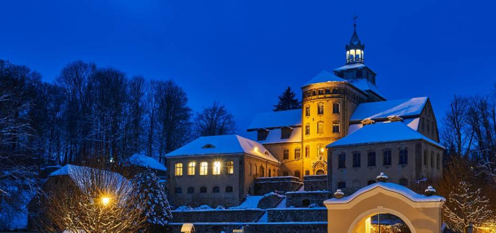 Schlossführung zur Märchenstunde & Geschenkideen &Weihnachts-Schloss-Cafe