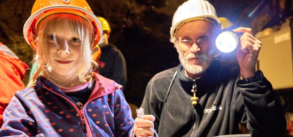 Kinderführung im Bergwerk mit Edelsteinsieben - Die Sächsische Schweiz untertage erleben