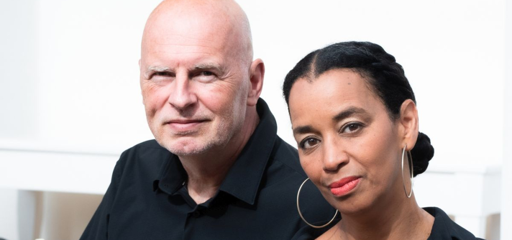 Elblandia: ONE VOICE, ONE GUITAR