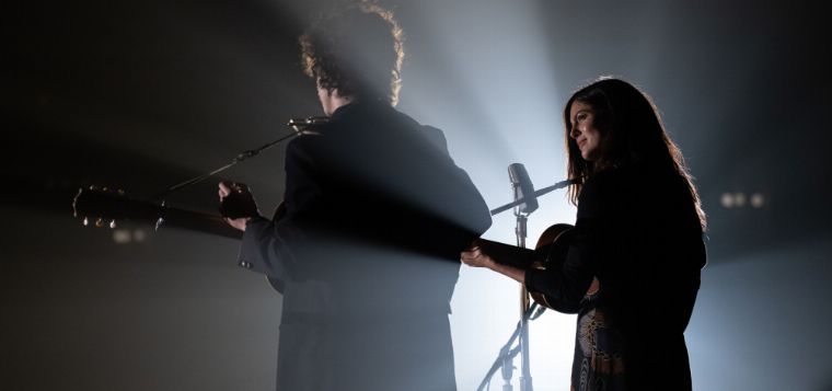 LIKE A COMPLETE UNKNOWN