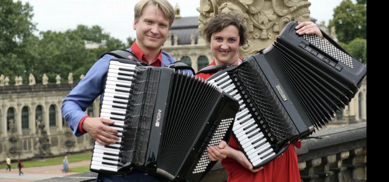 Von Barock bis Tango – Tastenakrobatik für zwei Akkordeons