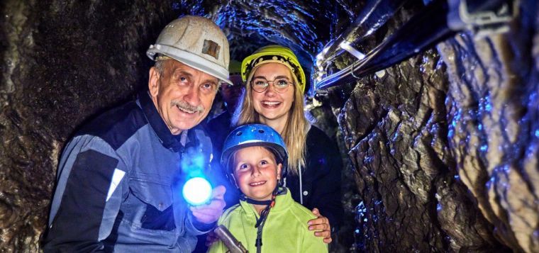 Kinderführung im Bergwerk mit Edelsteinsieben - Die Sächsische Schweiz untertage erleben