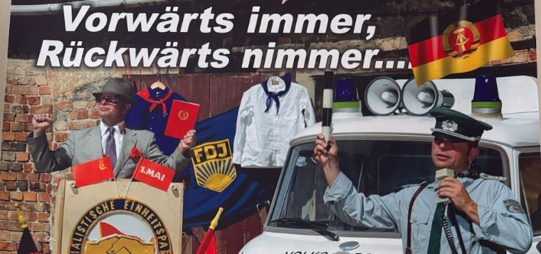 DDR-Comedy Dinnershow "Vorwärts immer - Rückwärts nimmer!
